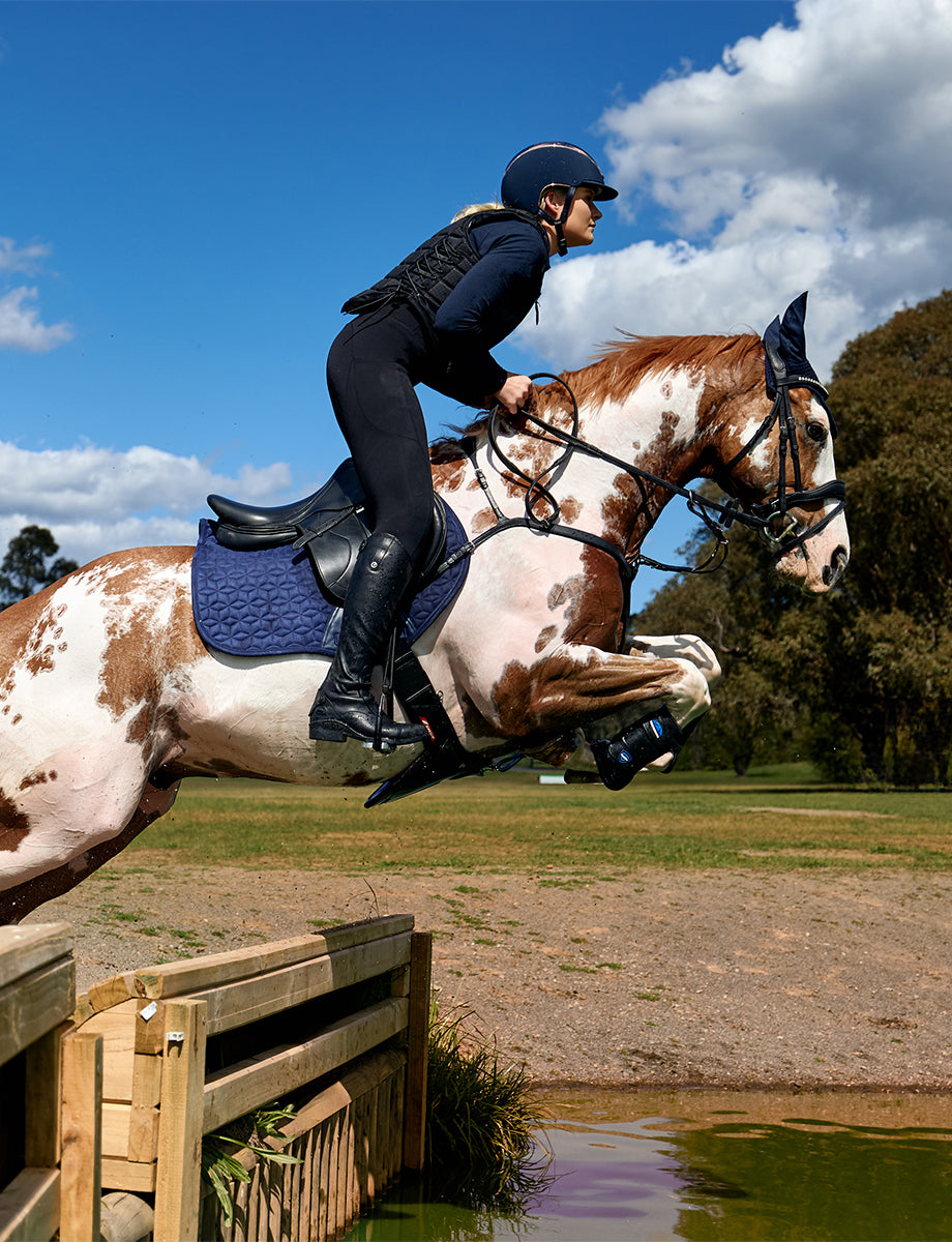 WeatherBeeta Suede Elite Air-Tec Jump Shaped Saddle Pad