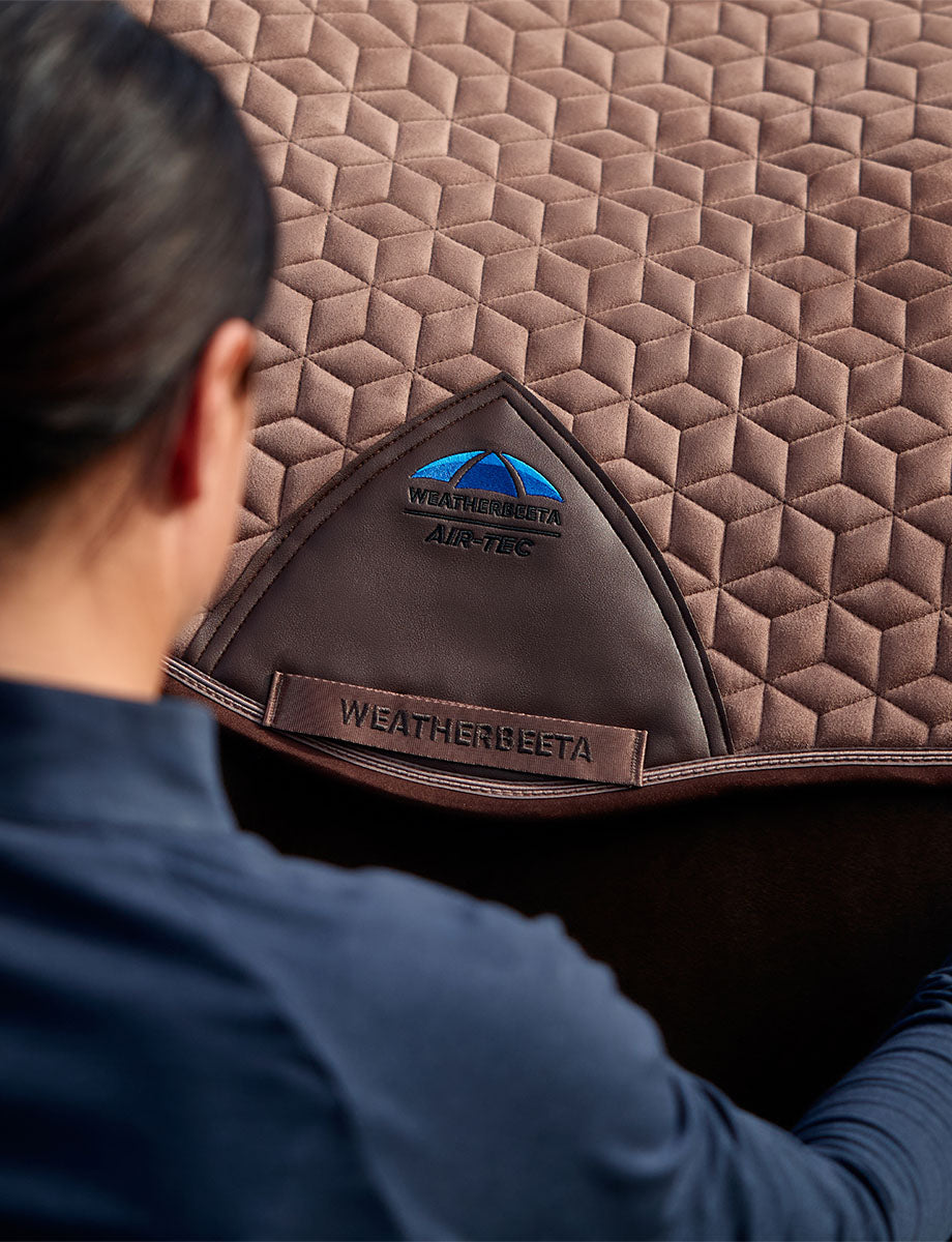 WeatherBeeta Suede Elite Air-Tec Jump Shaped Saddle Pad