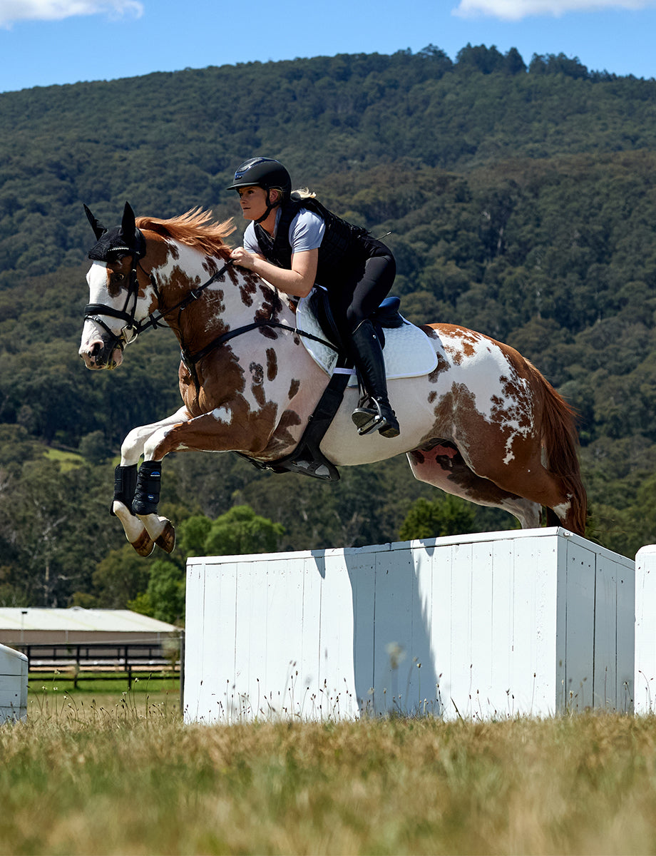 WeatherBeeta Suede Elite Air-Tec Jump Shaped Saddle Pad